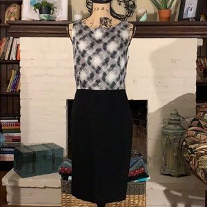 Size 12 Ann Taylor sleeveless sheath dress
